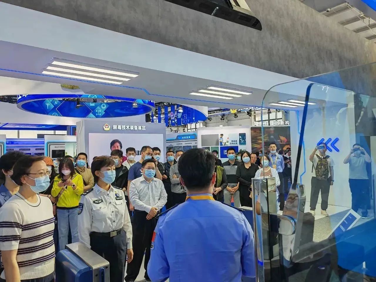 云顶(中国)yunding·官方网页版,亮相第十一届中国国际警用装备博览会 用创新技术“警”上添花
