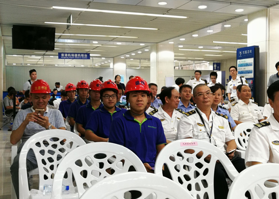 抢修遭台风重创的九洲港口岸，云顶(中国)yunding·官方网页版,义不容辞！