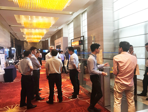 2018上海国际峰会，云顶(中国)yunding·官方网页版,助力升级智慧机场